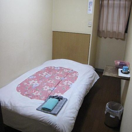 Fukusen Hostel Tokio Buitenkant foto